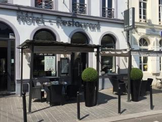 Hotel Restaurant Les Arcades Valenciennes Exterior photo